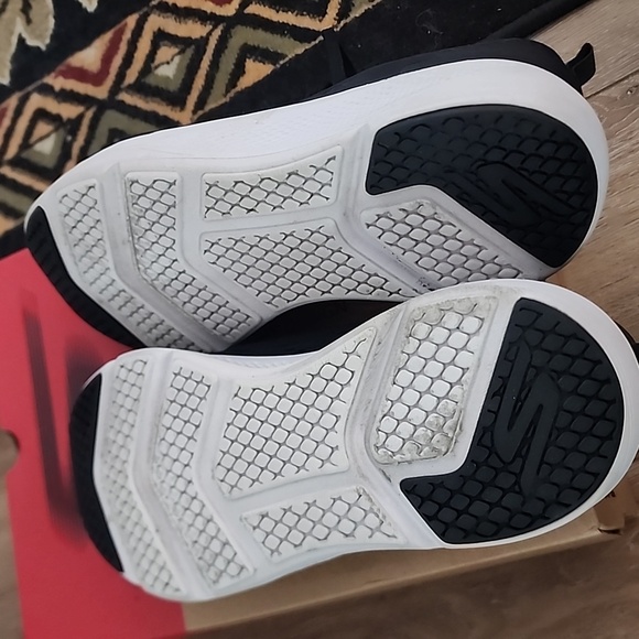 Skechers go run sneakers - Picture 4 of 7